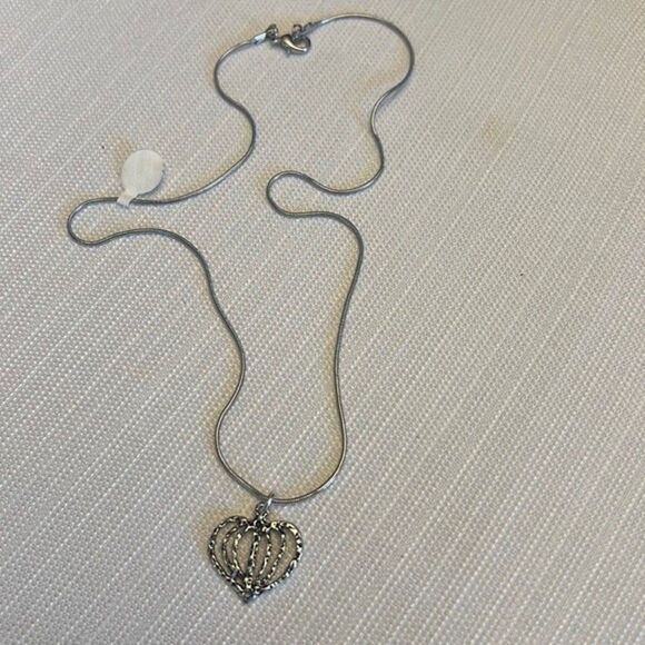 Handcrafted Heart Pendant Necklace Silver-Plate Chain - Picture 1 of 2